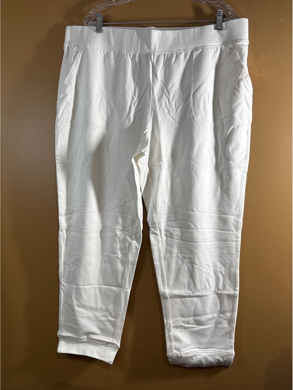 HC1264. Sport Savvy Women's White Plus Size 1X Jogger Sweatpants
